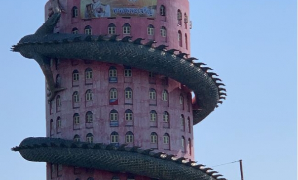 ドラゴン寺（ワットサンプラン）見学